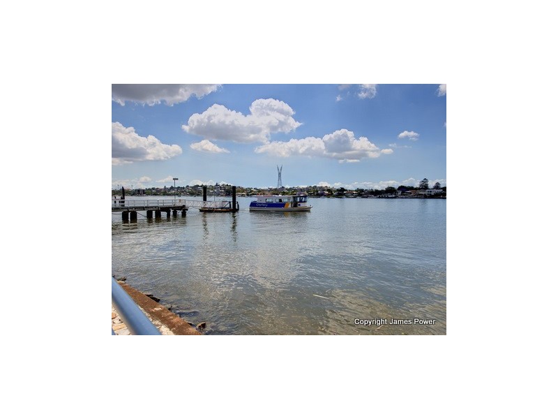 139 Commercial Rd, Teneriffe QLD 4005