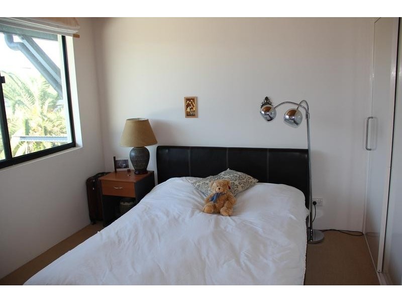 139 Commercial Rd, Teneriffe QLD 4005