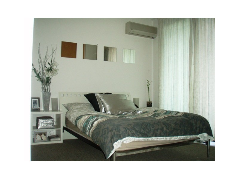 139 Commercial Rd, Teneriffe QLD 4005