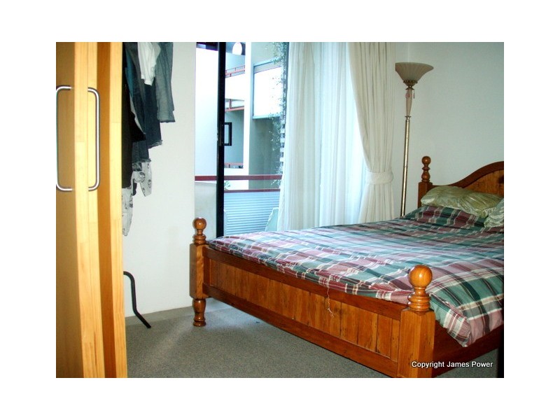 139 Commercial Rd, Teneriffe QLD 4005