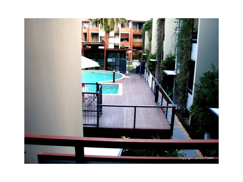 139 Commercial Rd, Teneriffe QLD 4005