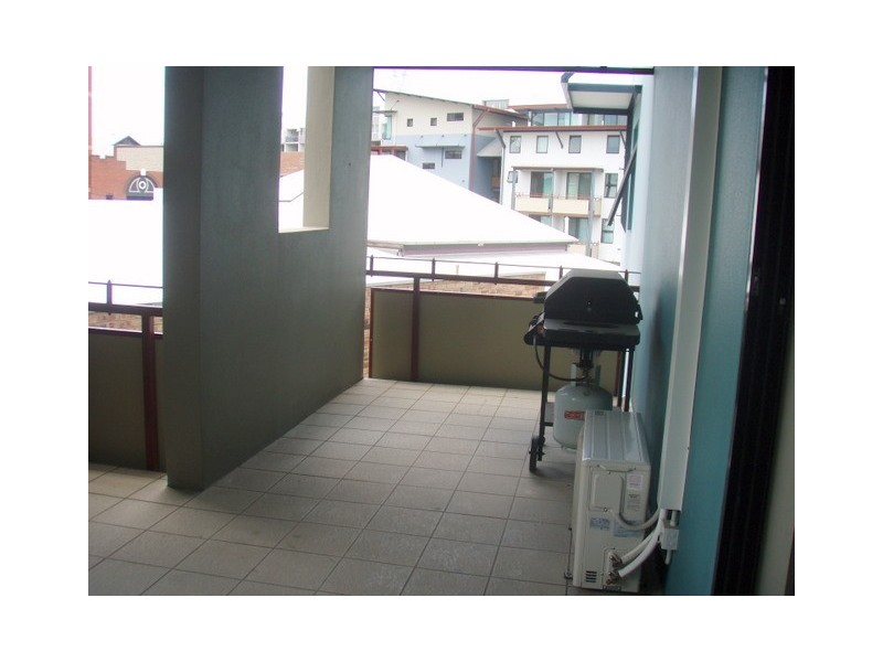 139 Commercial Rd, Teneriffe QLD 4005