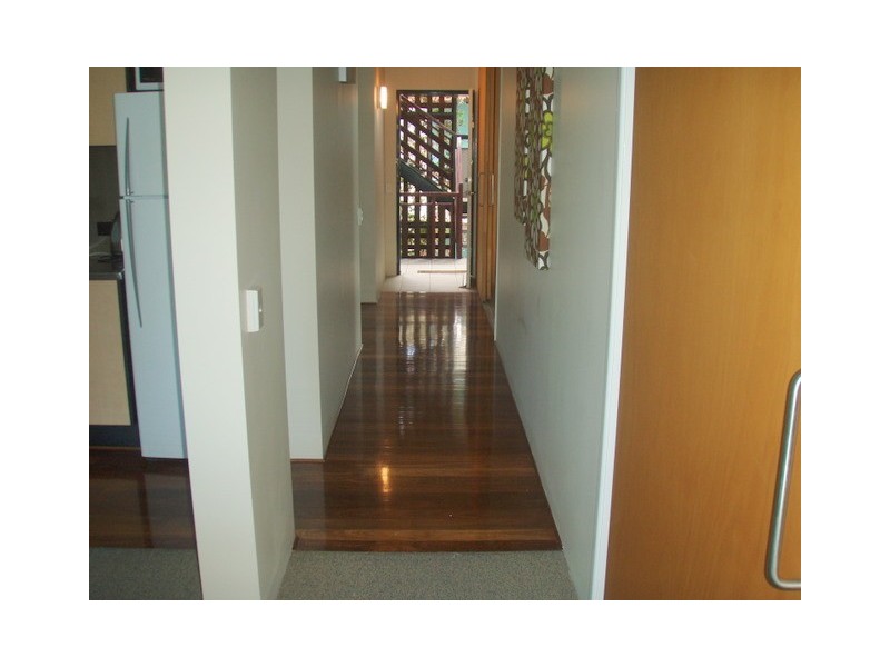 139 Commercial Rd, Teneriffe QLD 4005