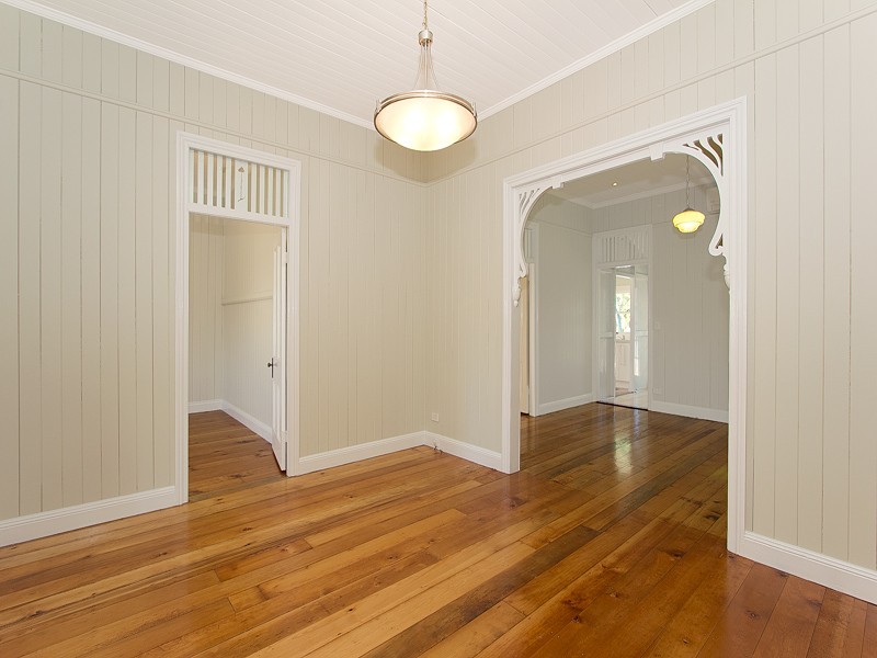 53 Baron Street, Greenslopes QLD 4120