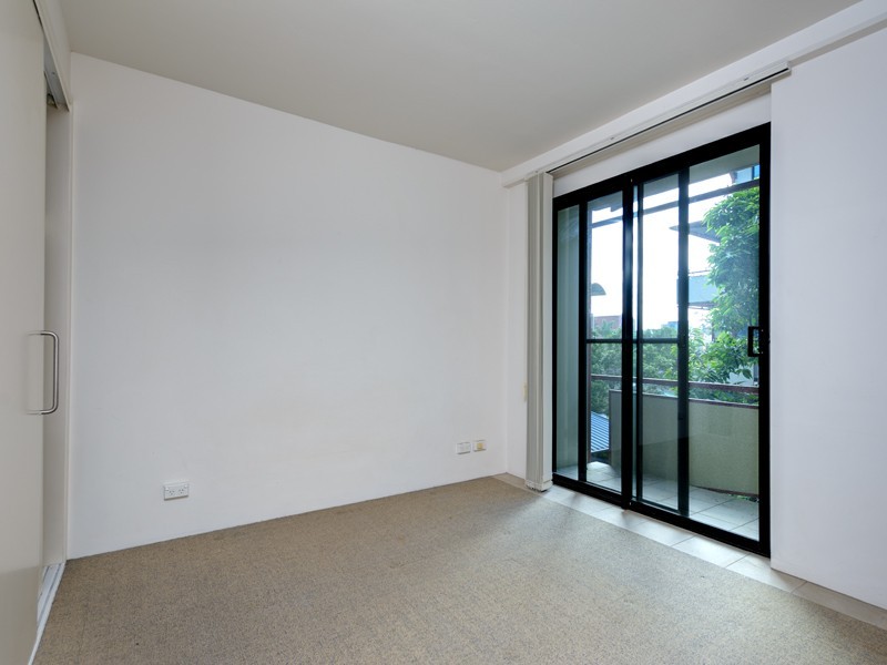 139 Commercial Rd, Teneriffe QLD 4005