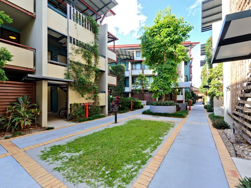 139 Commercial Rd, Teneriffe QLD 4005