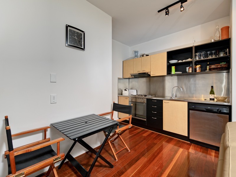 139 Commercial Rd., Teneriffe QLD 4005