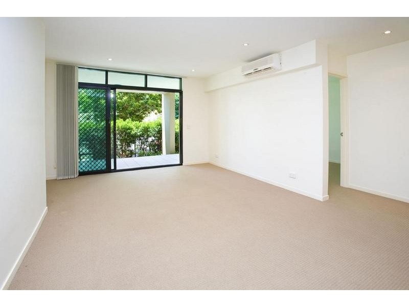 2/1 Newstead Avenue, Newstead QLD 4006