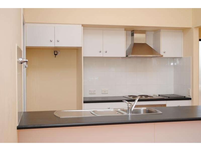 30 Dauphin Terrace, Highgate Hill QLD 4101