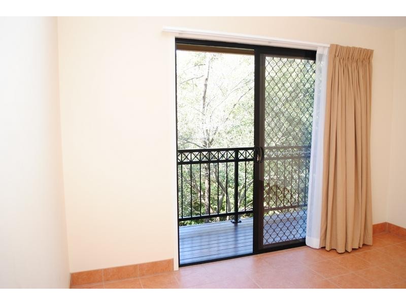 30 Dauphin Terrace, Highgate Hill QLD 4101
