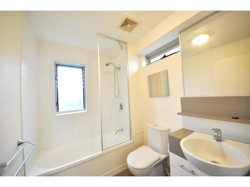 205/28 Masters Street, Newstead QLD 4006