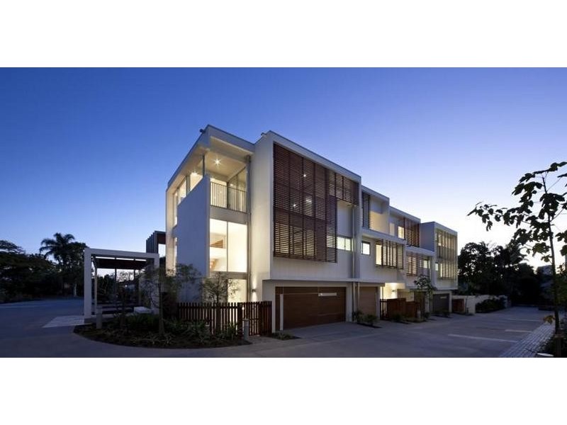 8/ Jasper Lane, New Farm QLD 4005