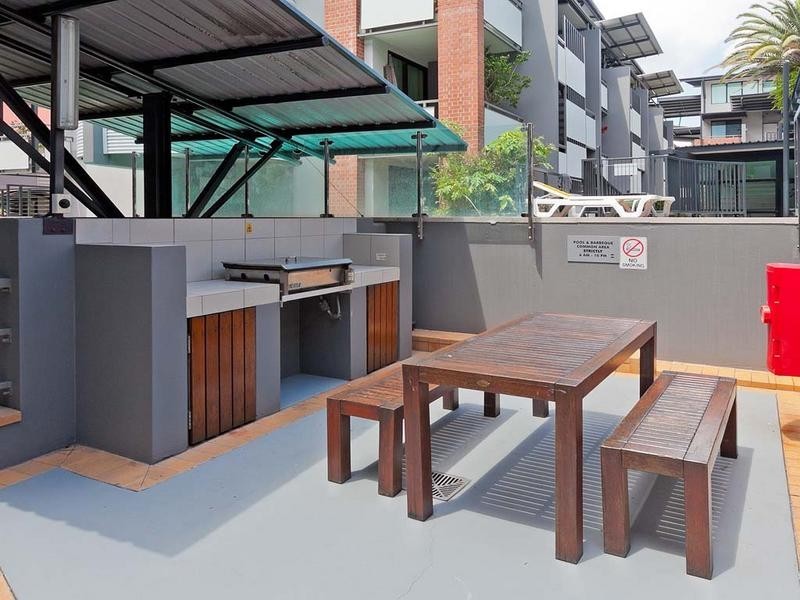 139 Commercial Rd., Teneriffe QLD 4005