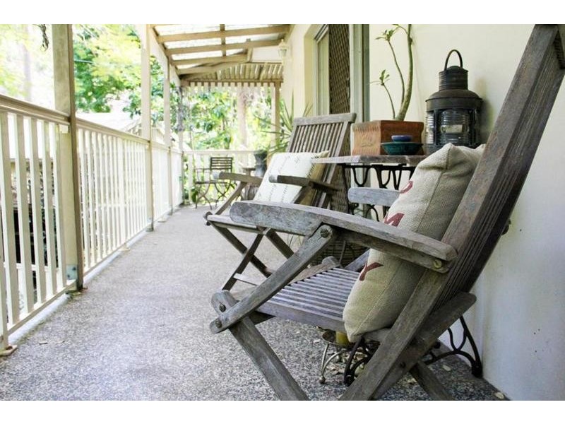 13 Pelion Street, Bardon QLD 4065