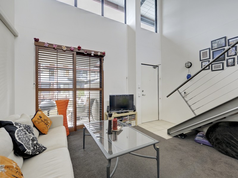 139 Commercial Rd, Teneriffe QLD 4005