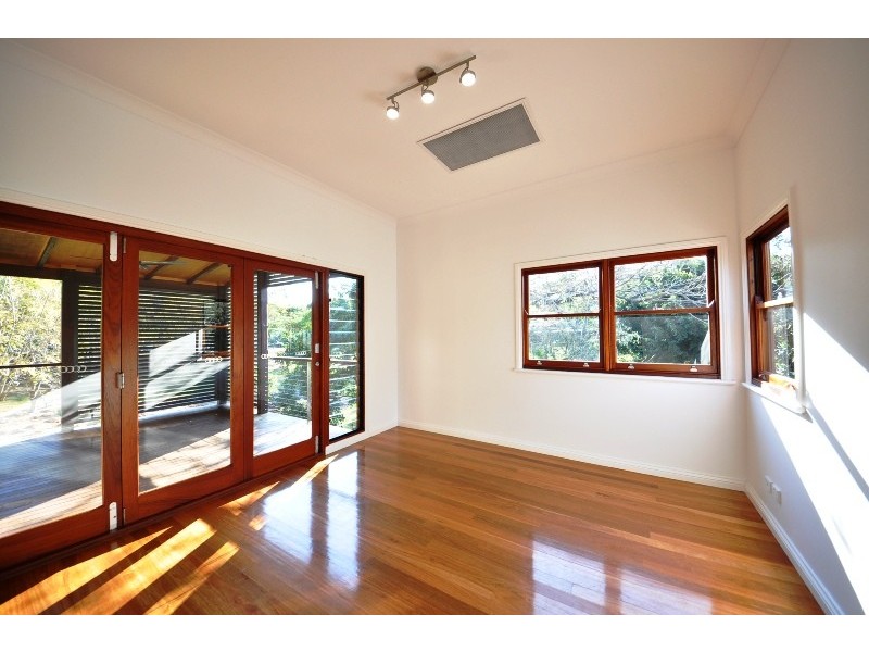 73 Rainworth Road, Bardon QLD 4065