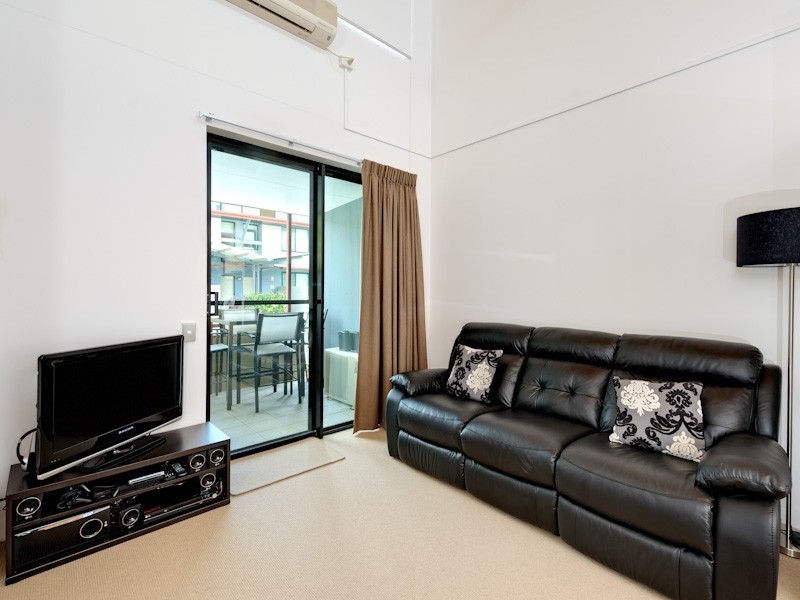 139 Commercial Rd, Teneriffe QLD 4005