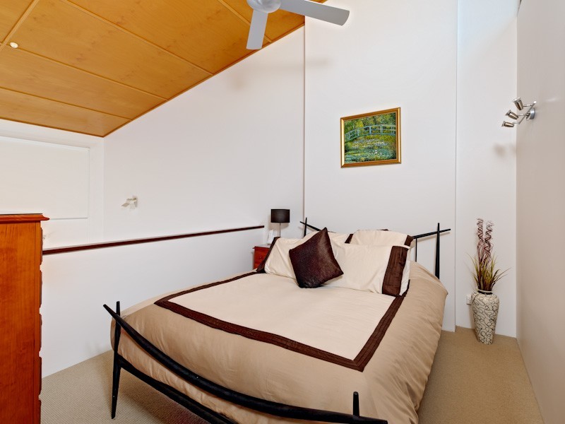 139 Commercial Rd, Teneriffe QLD 4005