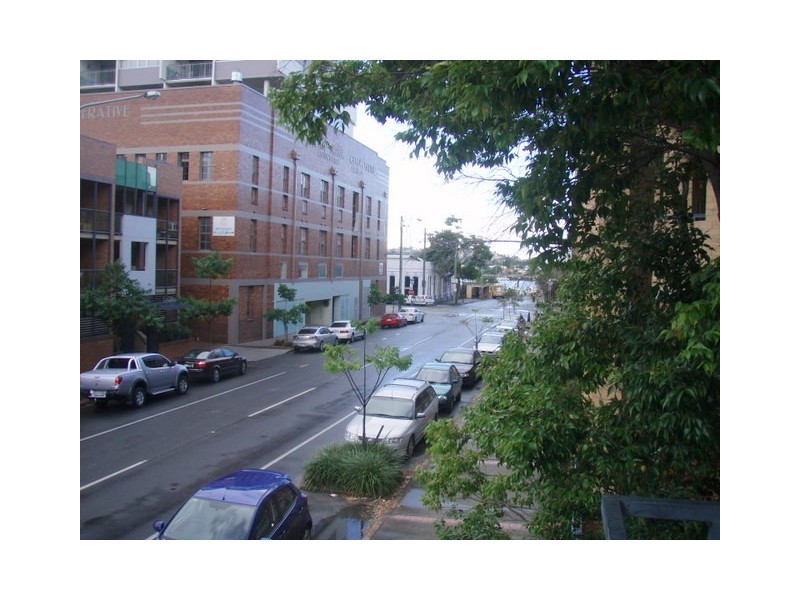 139. Commercial Rd., Teneriffe QLD 4005