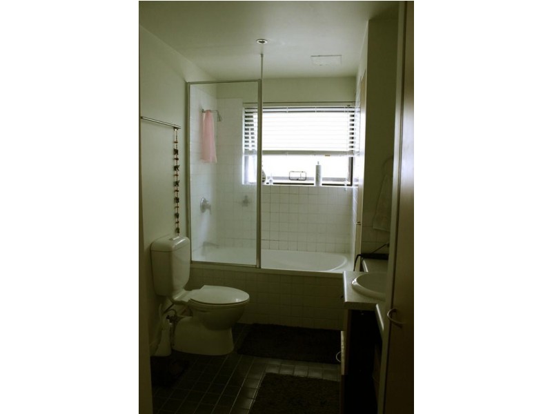 139 Commercial Rd, Teneriffe QLD 4005