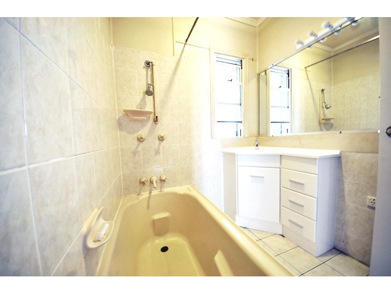 183 Hamilton Road, Wavell Heights QLD 4012