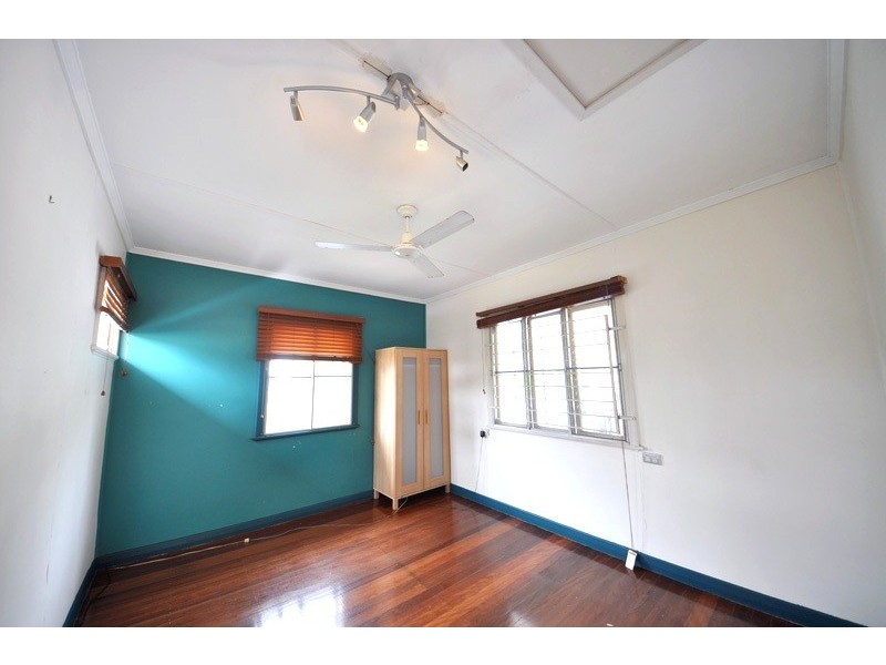 183 Hamilton Road, Wavell Heights QLD 4012