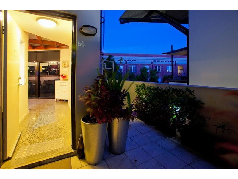 139 Commercial Rd, Teneriffe QLD 4005