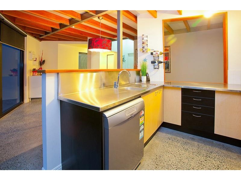 139 Commercial Rd, Teneriffe QLD 4005