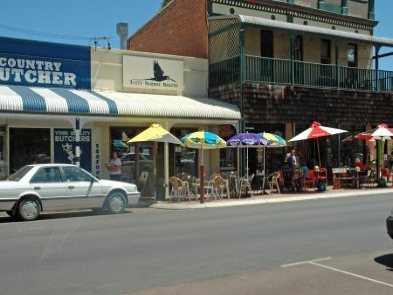 119 Avon Terrace, York WA 6302