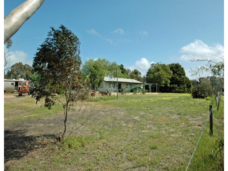 Lot 964,  Dobaderry Road, Beverley WA 6304