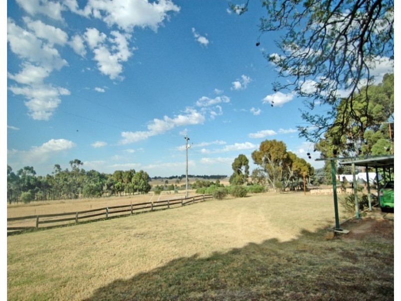 Lot 964,  Dobaderry Road, Beverley WA 6304