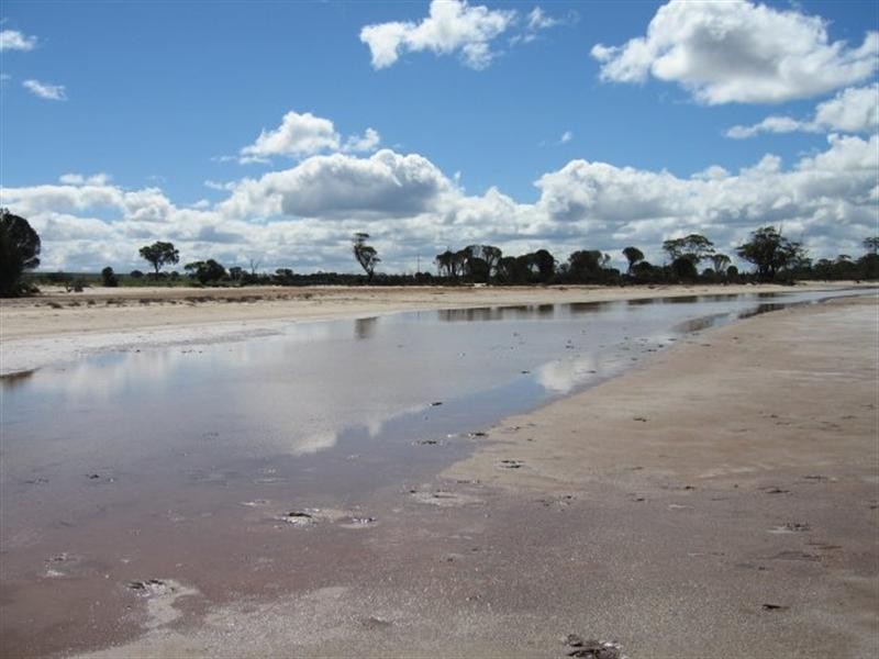 Lot 15639 Goldfields Rd, Merredin WA 6415