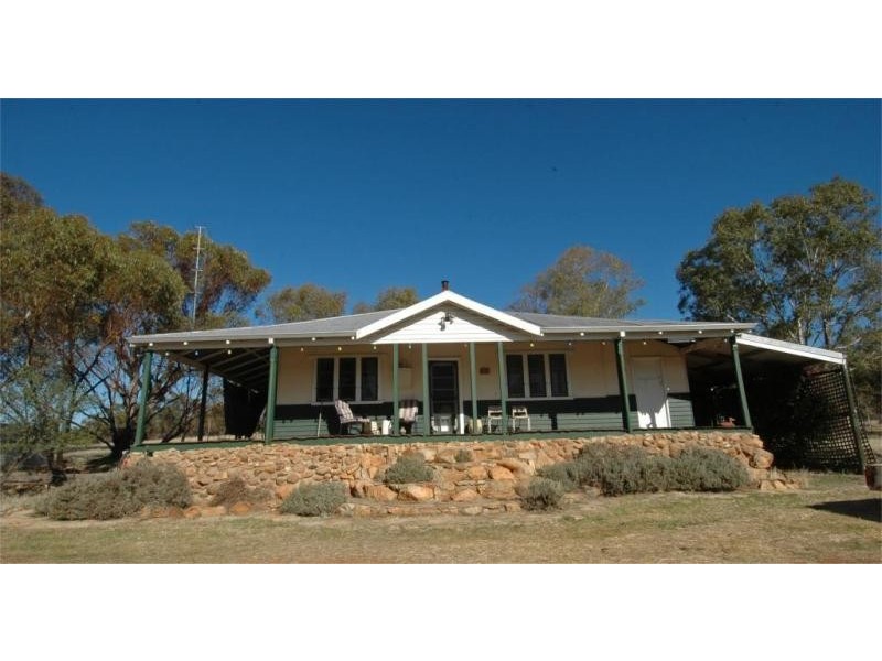 72 Quairading Road, York WA 6302