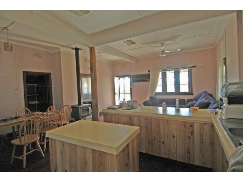 72 Quairading Road, York WA 6302