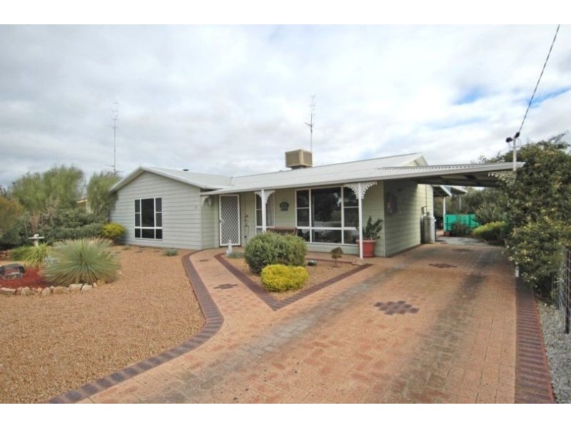 19 Brooking Street, Beverley WA 6304