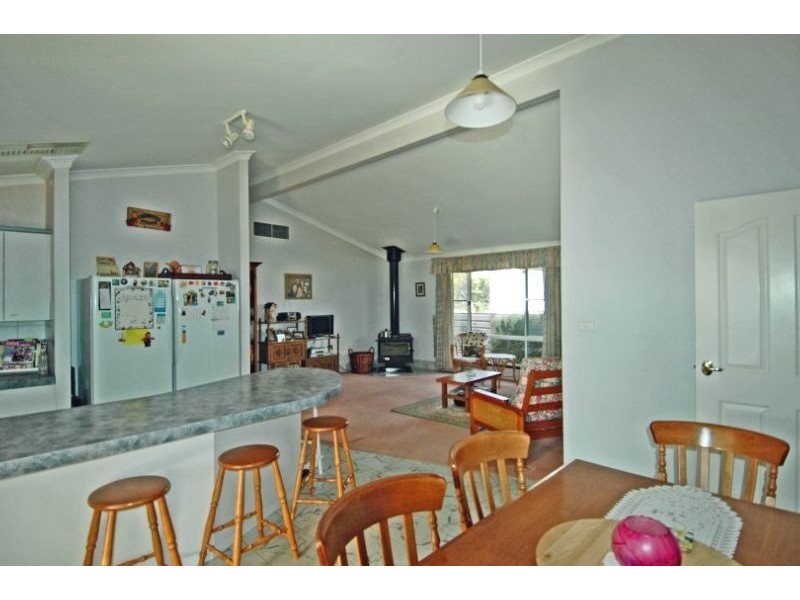 19 Brooking Street, Beverley WA 6304