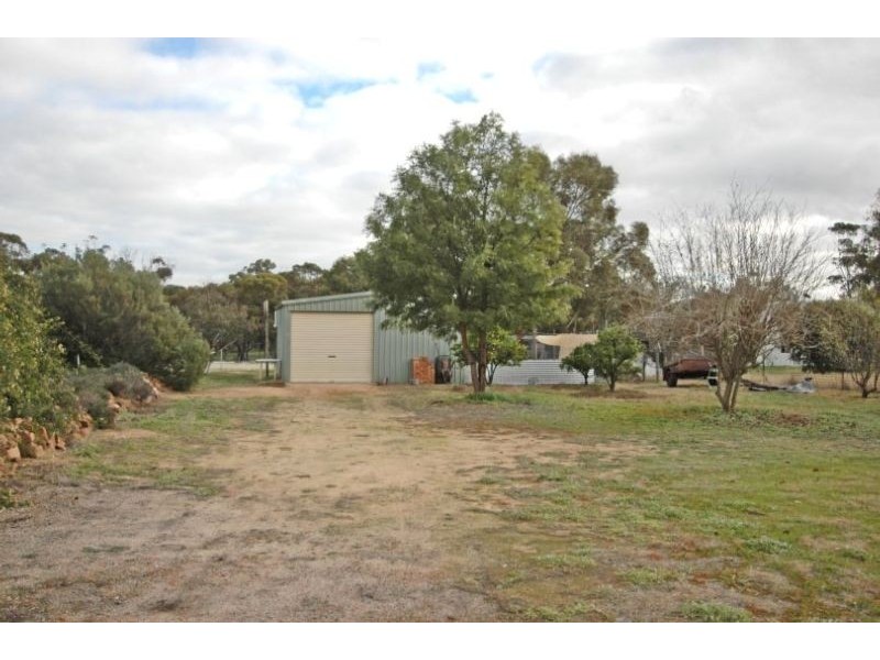 19 Brooking Street, Beverley WA 6304