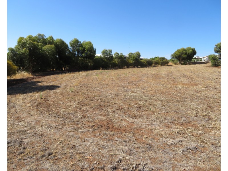 51 Langford Cresent, York WA 6302