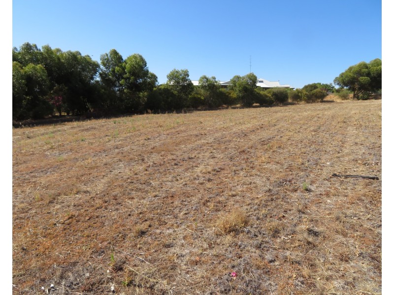 51 Langford Cresent, York WA 6302