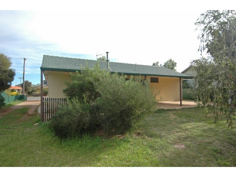37 White Street, Brookton WA 6306