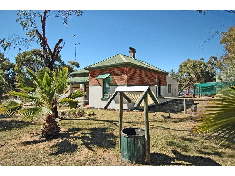 22 Lennard Street, Brookton WA 6306