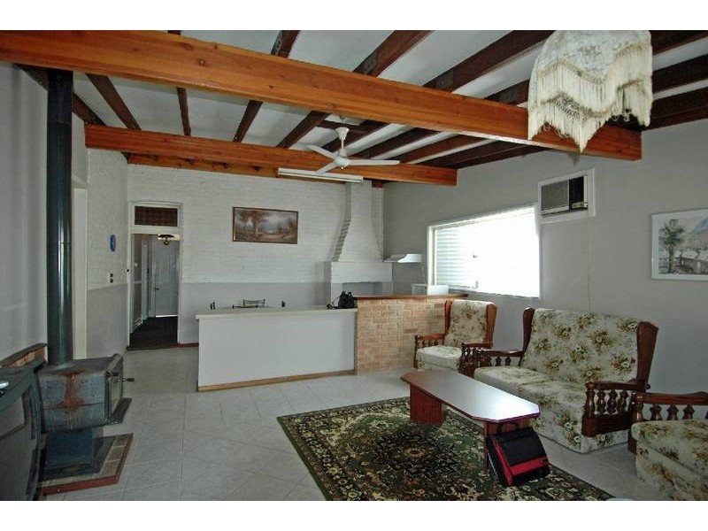 22 Lennard Street, Brookton WA 6306