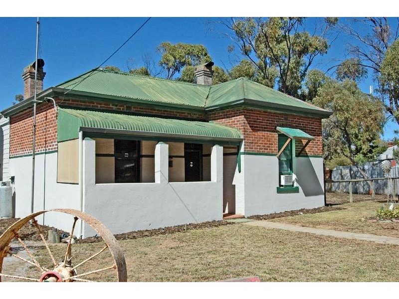 22 Lennard Street, Brookton WA 6306