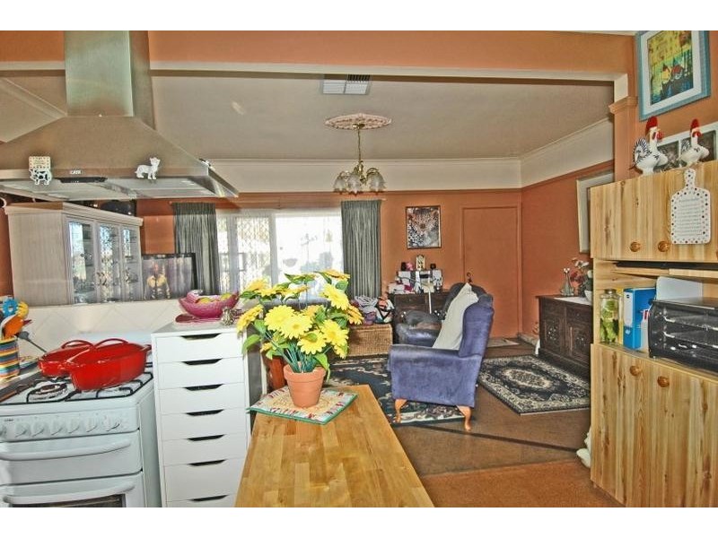 49 Murphy Street, Quairading WA 6383