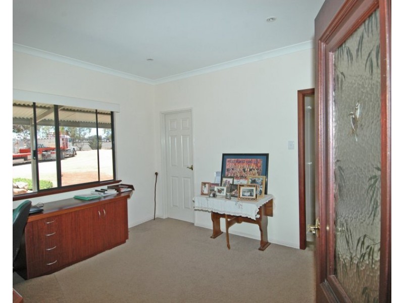 3729 West Dale Road, Beverley WA 6304