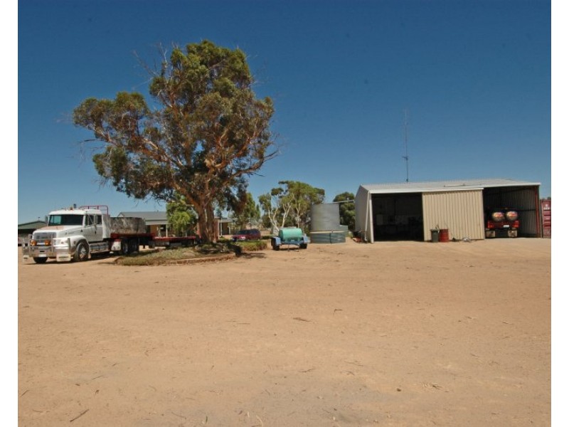 3729 West Dale Road, Beverley WA 6304