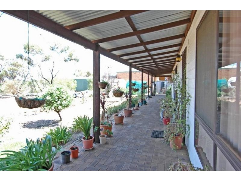 10 Henry Road, York WA 6302