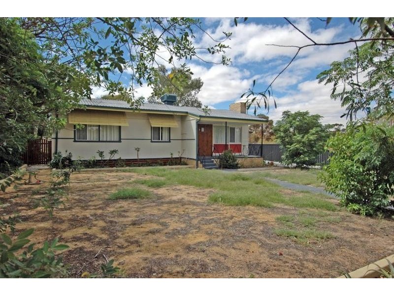 6 Forrest Street, Quairading WA 6383