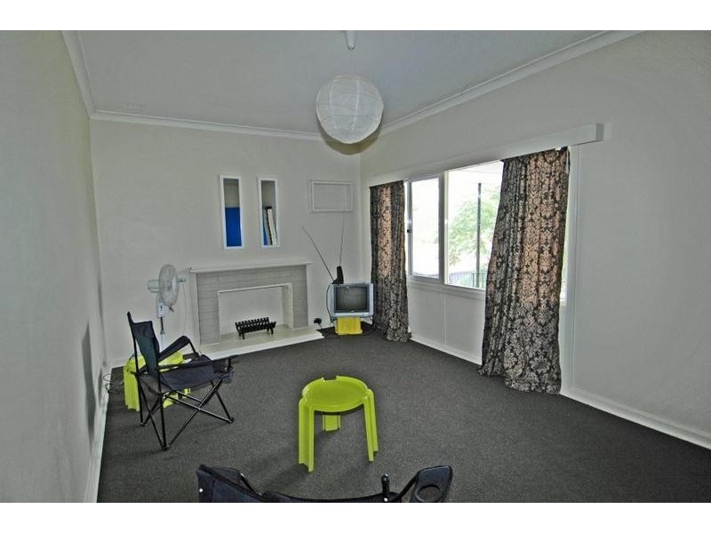 6 Forrest Street, Quairading WA 6383