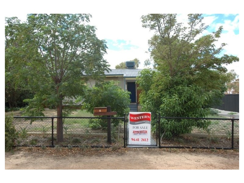 6 Forrest Street, Quairading WA 6383